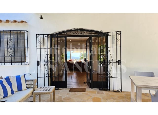 4 chambre Villa/Maison à vendre à La Siesta, Santa Eulalia / Santa Eularia avec piscine garage - 2 850 000 € (Ref: 9945988)
