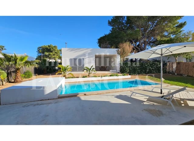 4 makuuhuone Huvila myytävänä paikassa Sant Carles de Peralta, Santa Eulalia / Santa Eularia mukana uima-altaan 
autotalli - 2 430 000 € (Ref: 9958249)