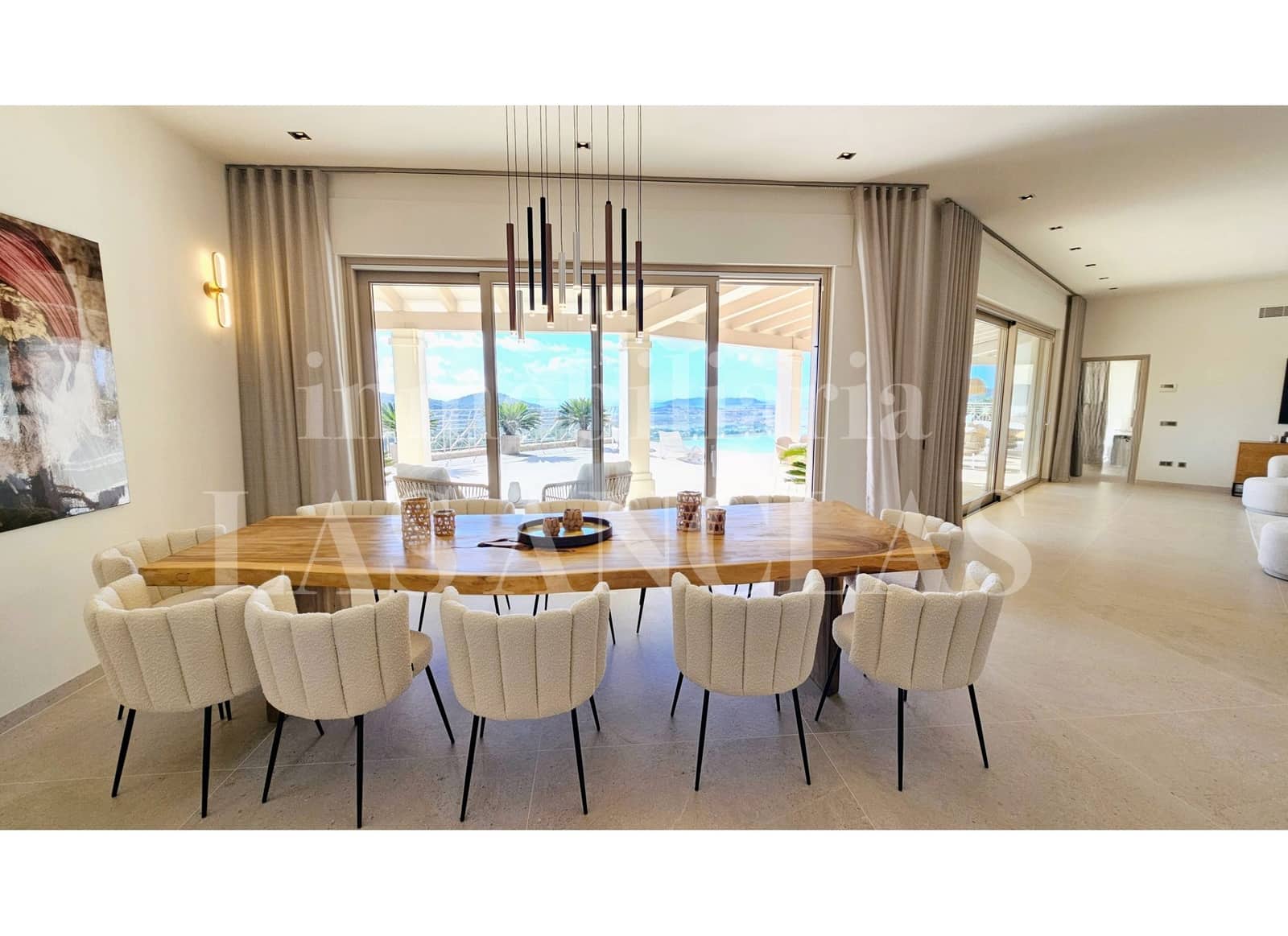 Chalet de 9 habitaciones en Nuestra Señora de Jesus en venta con piscina garaje - 7.900.000 € (Ref: 9965775)