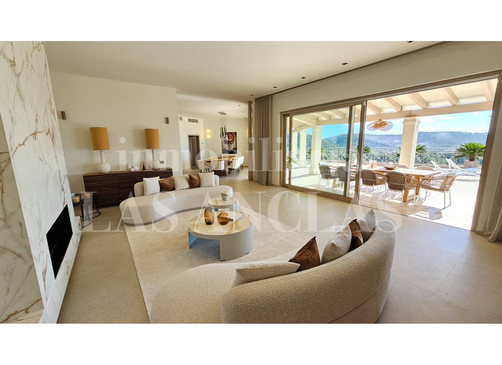 Chalet de 9 habitaciones en Nuestra Señora de Jesus en venta con piscina garaje - 7.900.000 € (Ref: 9965775)