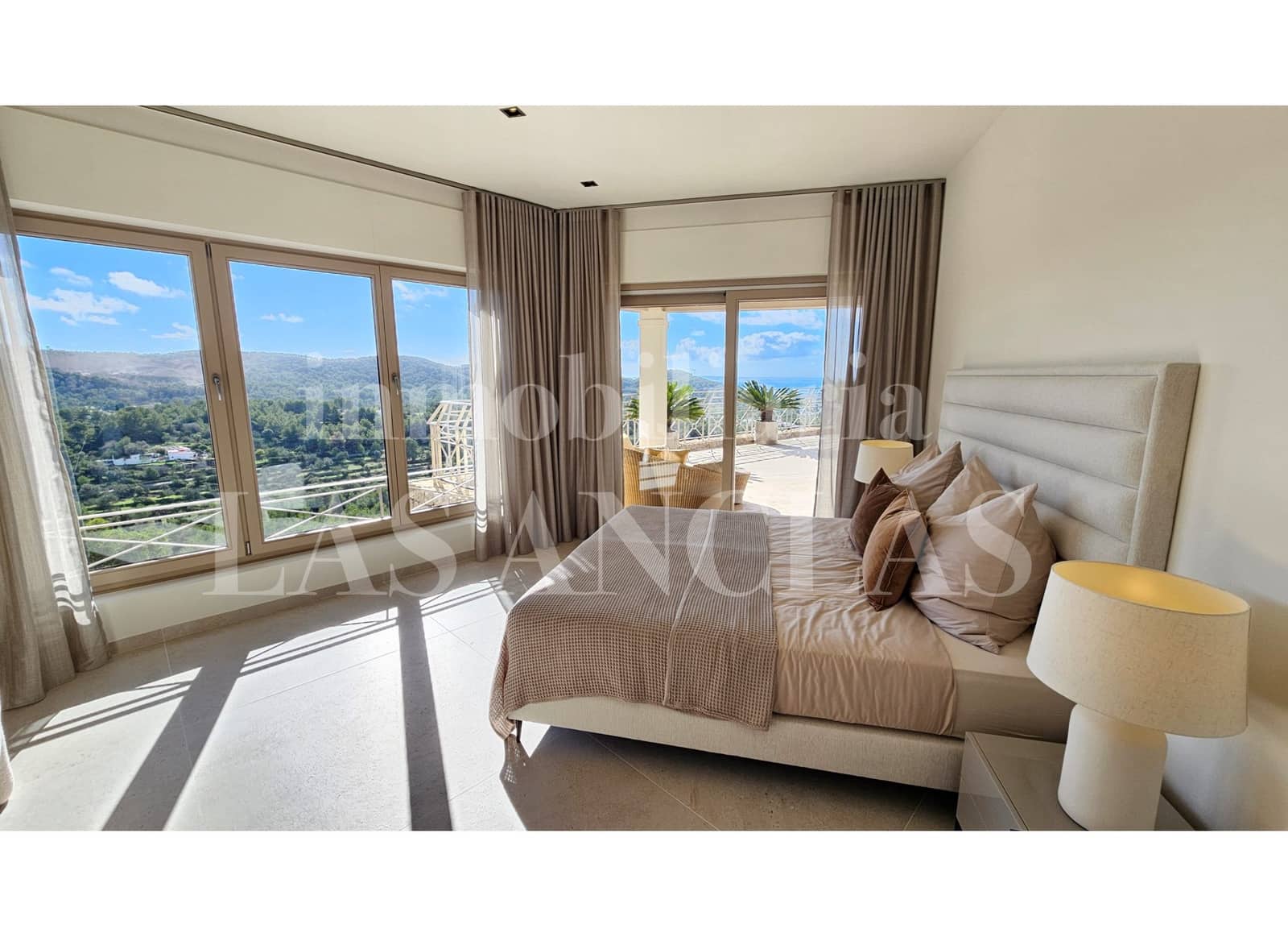 Chalet de 9 habitaciones en Nuestra Señora de Jesus en venta con piscina garaje - 7.900.000 € (Ref: 9965775)