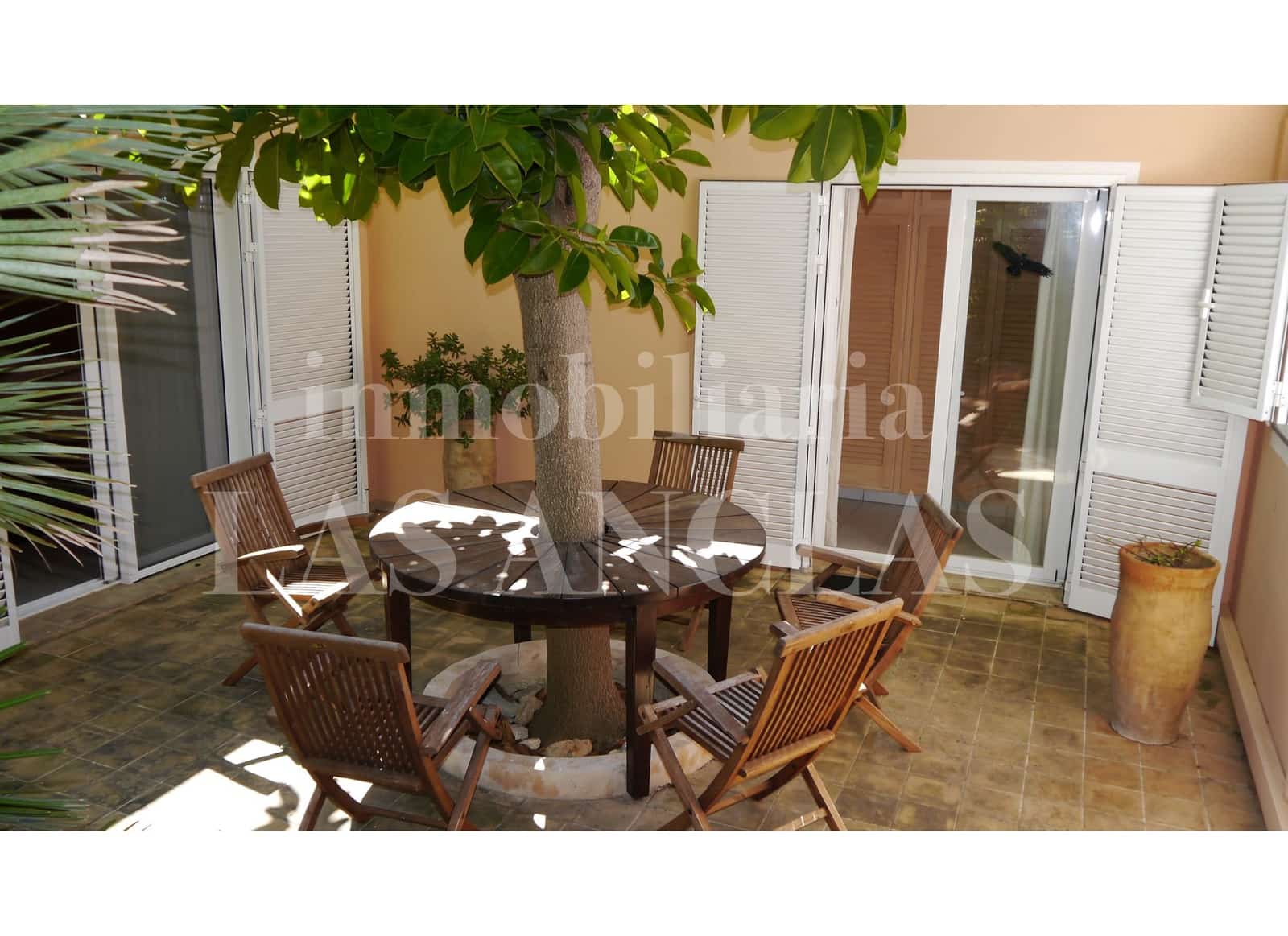 3 soverom Villa til salgs i Nuestra Senora de Jesus med svømmebasseng - € 1 850 000 (Ref: 9985878)