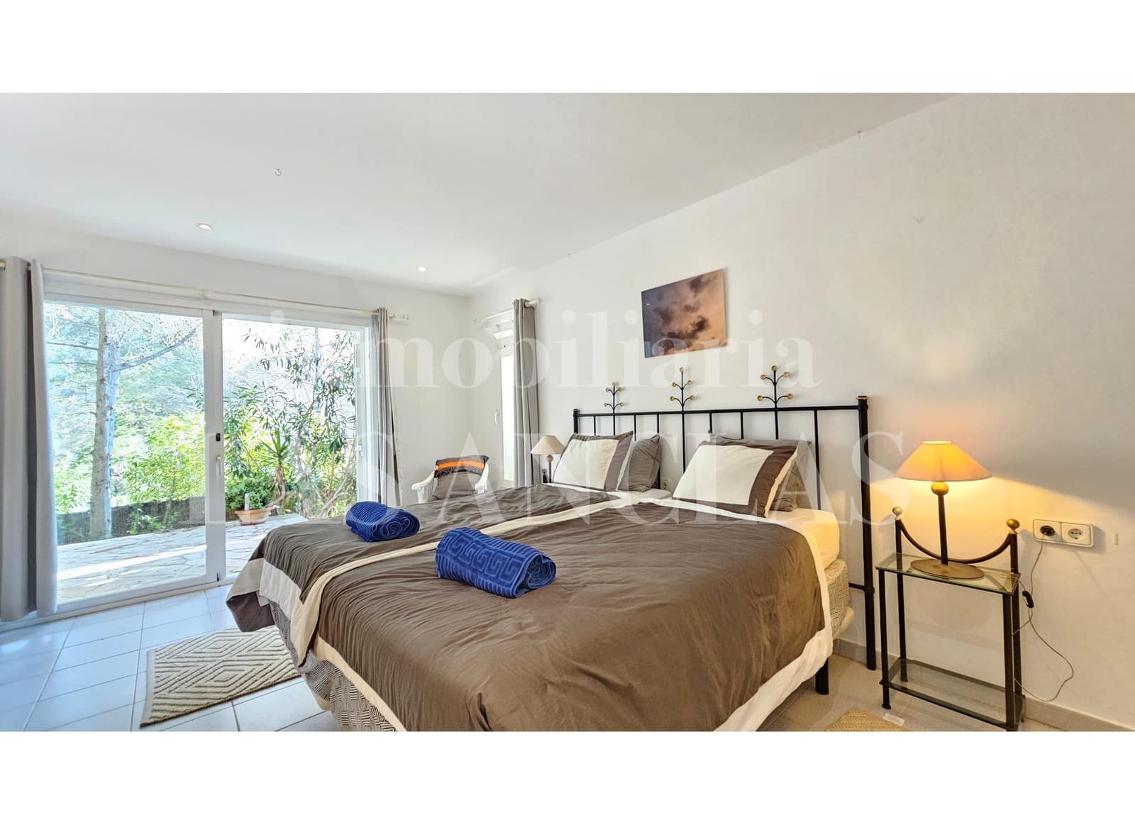 3 soverom Villa til salgs i Nuestra Senora de Jesus med svømmebasseng - € 1 850 000 (Ref: 9985878)