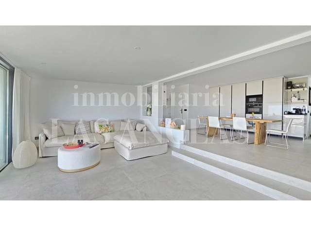 7 soverom Villa til salgs i Talamanca, Ibiza by med svømmebasseng - € 2 650 000 (Ref: 9989955)