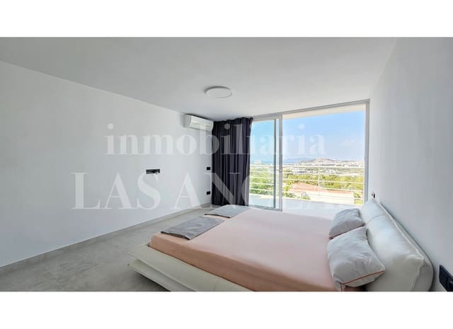 7 soverom Villa til salgs i Talamanca, Ibiza by med svømmebasseng - € 2 650 000 (Ref: 9989955)
