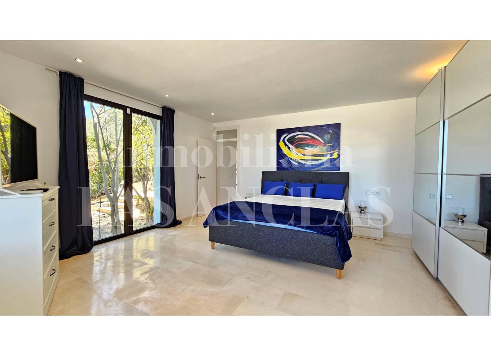 6 Zimmer Villa zu verkaufen in Nuestra Senora de Jesus mit Pool Garage - 5.750.000 € (Ref: 9993667)