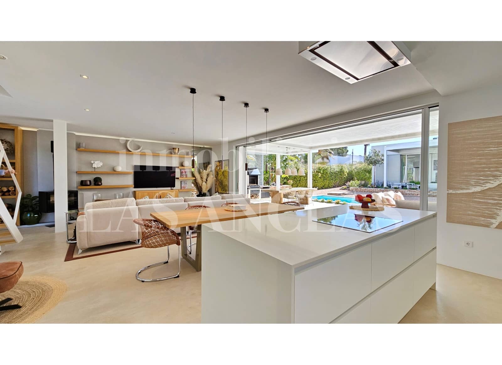 3 quarto Moradia para venda em Cala Llenya com piscina - 2 680 000 € (Ref: 9997696)