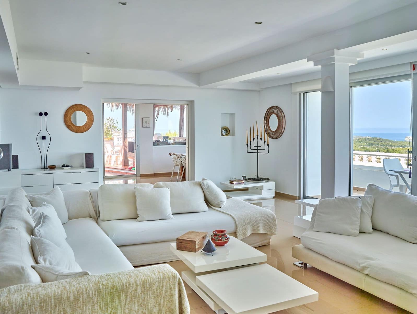 6 bedroom Villa for sale in Cala Bassa with pool garage - € 3,150,000 (Ref: 10034845)