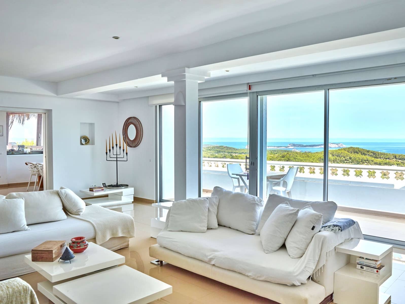 6 bedroom Villa for sale in Cala Bassa with pool garage - € 3,150,000 (Ref: 10034845)