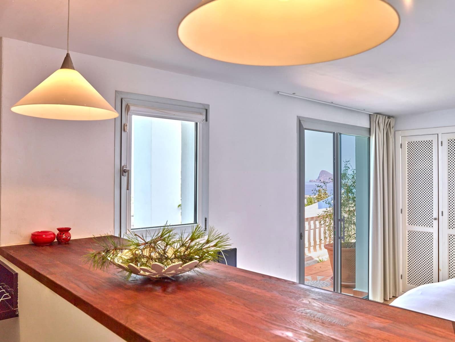 6 bedroom Villa for sale in Cala Bassa with pool garage - € 3,150,000 (Ref: 10034845)