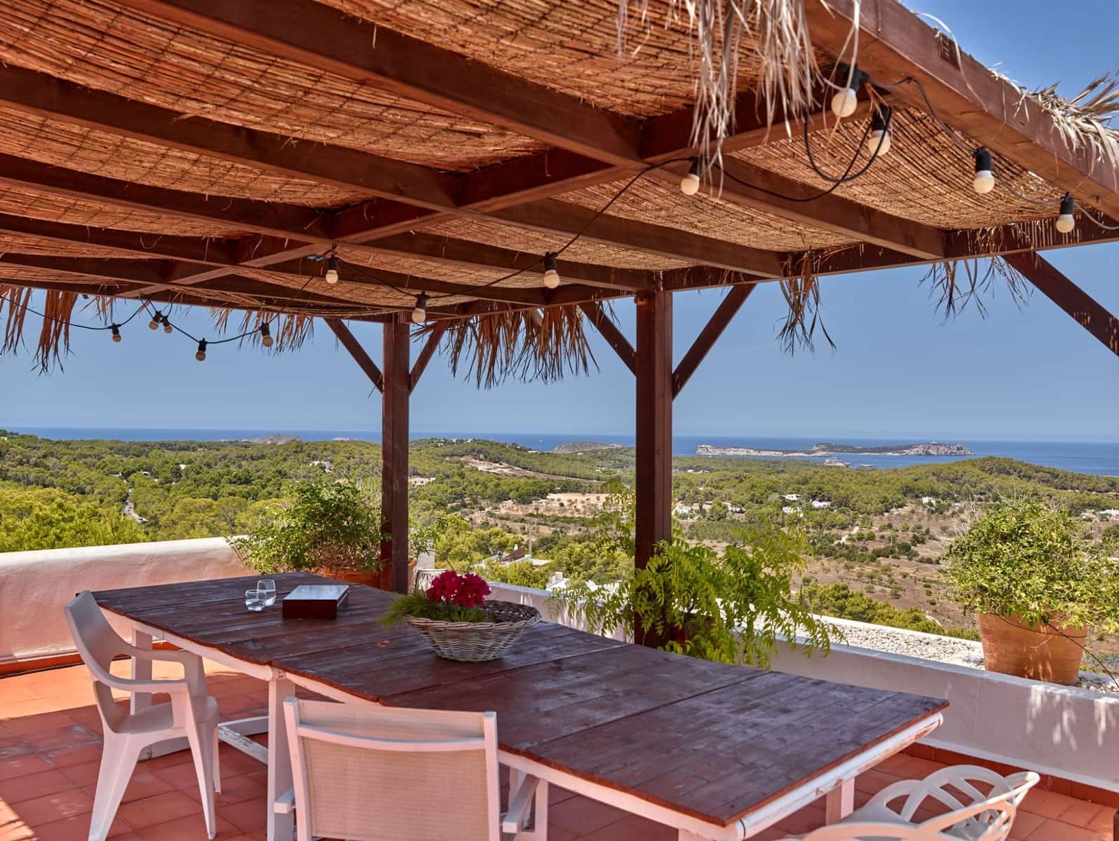 6 bedroom Villa for sale in Cala Bassa with pool garage - € 3,150,000 (Ref: 10034845)