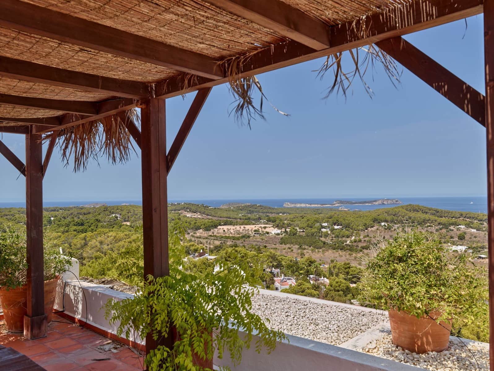 6 bedroom Villa for sale in Cala Bassa with pool garage - € 3,150,000 (Ref: 10034845)