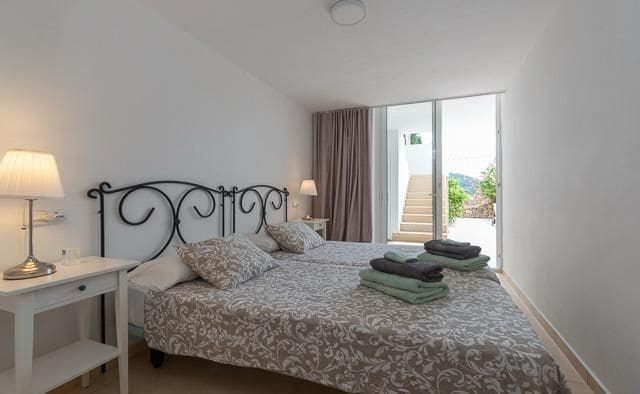 5 bedroom Villa for sale in Cala Vadella with pool garage - € 1,500,000 (Ref: 10123369)