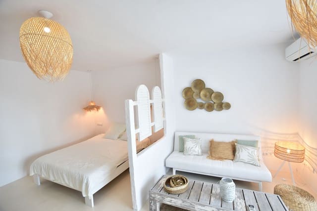 1 soveværelse Lejlighed til salg i Cala Vadella, San Jose / Sant Josep de Sa Talaia - € 357.000 (Ref: 6127242)