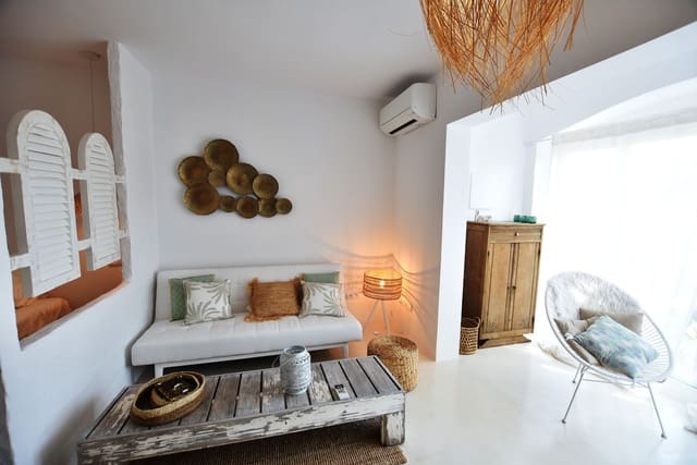 1 soveværelse Lejlighed til salg i Cala Vadella, San Jose / Sant Josep de Sa Talaia - € 357.000 (Ref: 6127242)