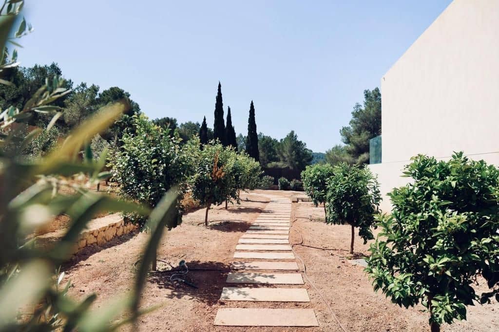 5 soveværelse Villa til salg i Roca Llisa med swimmingpool garage - € 2.950.000 (Ref: 8227590)