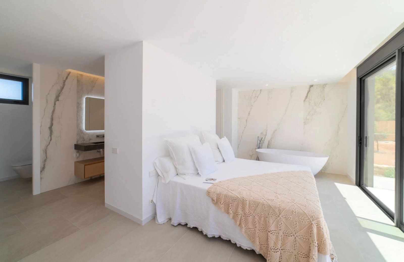 5 soveværelse Villa til salg i Roca Llisa med swimmingpool garage - € 2.950.000 (Ref: 8227590)