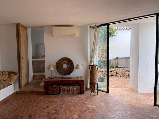 2 soverom Villa til salgs i San Jose / Sant Josep de Sa Talaia med svømmebasseng - € 1 195 000 (Ref: 9073100)