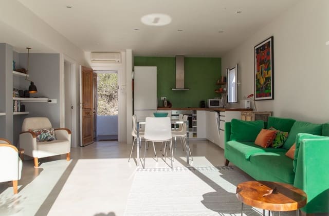 2 chambre Appartement à vendre à Cala Vadella, San Jose / Sant Josep de Sa Talaia avec piscine - 585 000 € (Ref: 9111824)