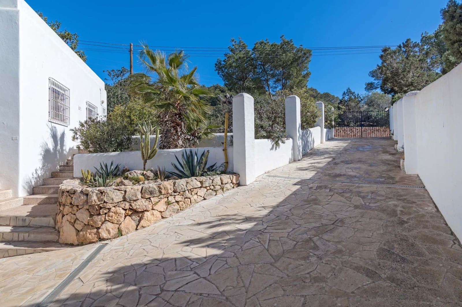 5 chambre Villa/Maison à vendre à Cala Moli avec piscine garage - 2 400 000 € (Ref: 9228138)