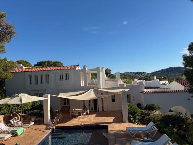 4 bedroom Villa for sale in San Jose / Sant Josep de Sa Talaia with pool garage - € 1,850,000 (Ref: 9294149)