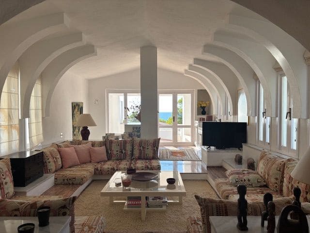 4 bedroom Villa for sale in San Jose / Sant Josep de Sa Talaia with pool garage - € 1,850,000 (Ref: 9294149)