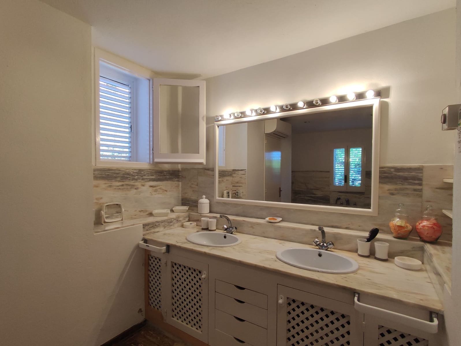 4 bedroom Villa for sale in San Jose / Sant Josep de Sa Talaia with pool garage - € 1,850,000 (Ref: 9294149)