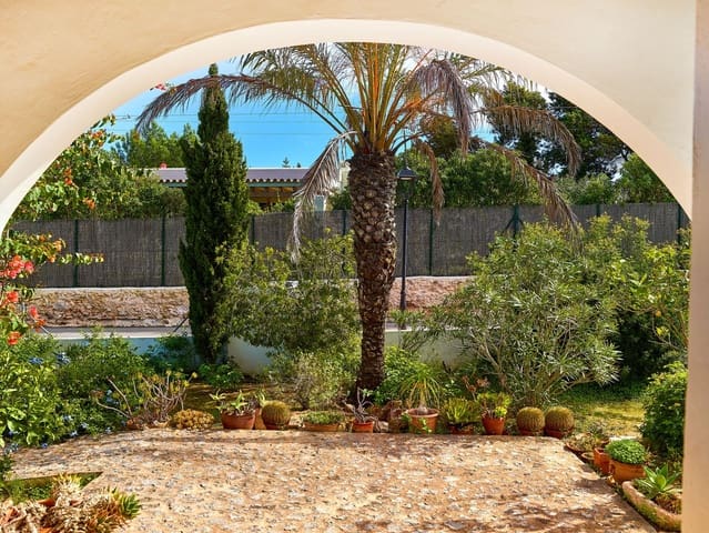 Chalet de 4 habitaciones en San Jose / Sant Josep de Sa Talaia en venta con piscina garaje - 2.490.000 € (Ref: 9353110)