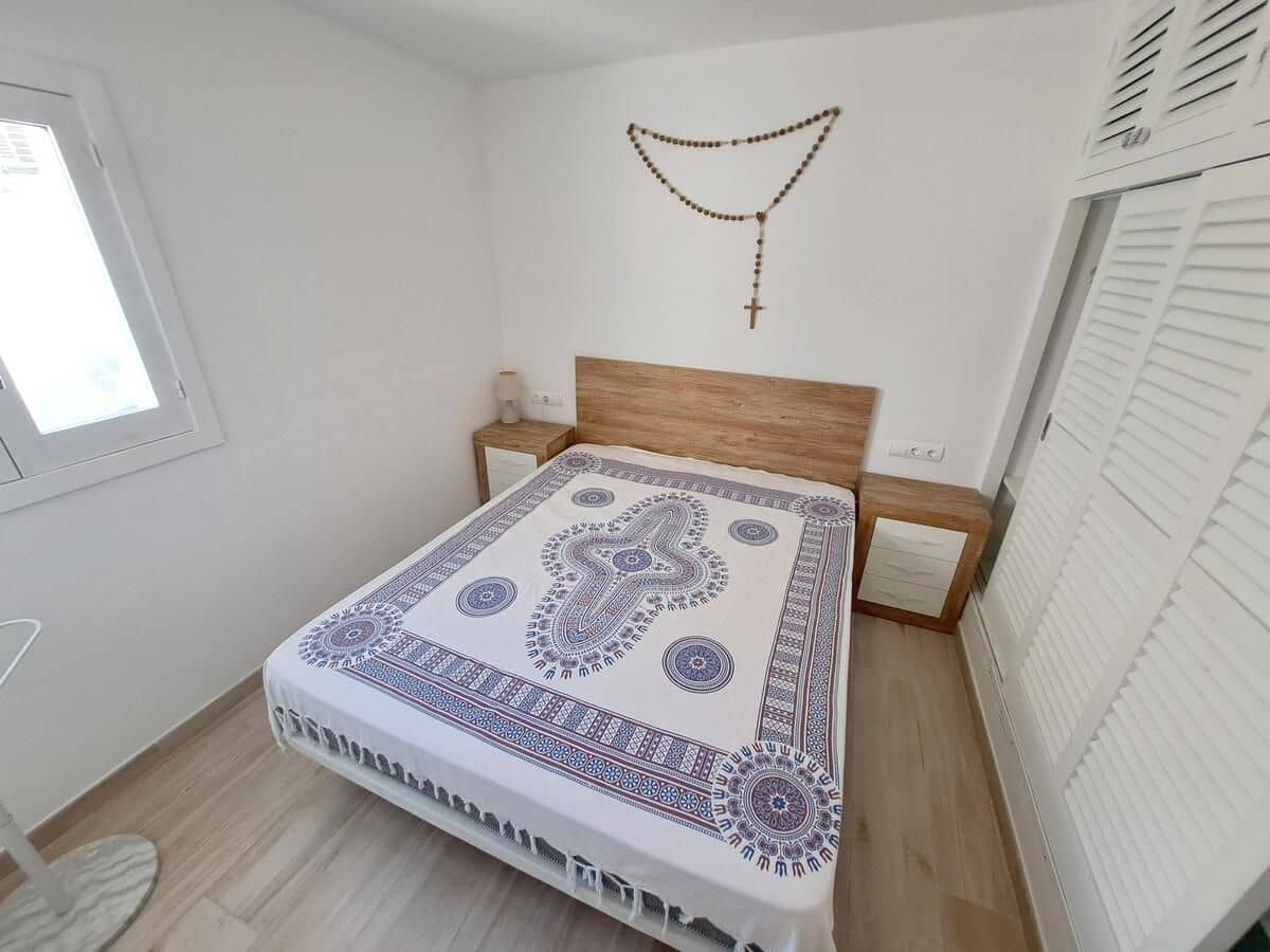 2 soverom Villa til salgs i Cala Tarida - € 760 000 (Ref: 9550556)