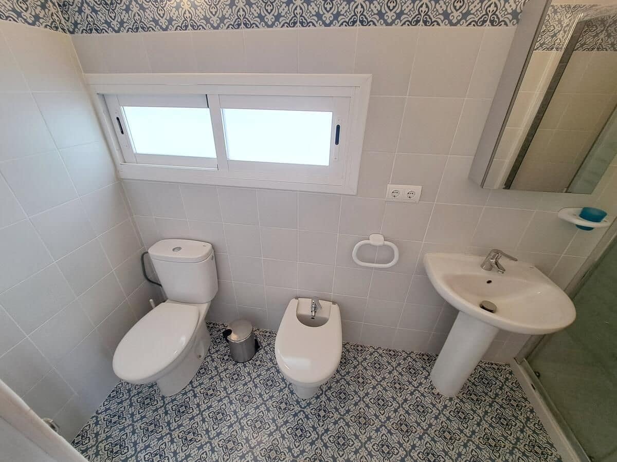 2 soverom Villa til salgs i Cala Tarida - € 760 000 (Ref: 9550556)