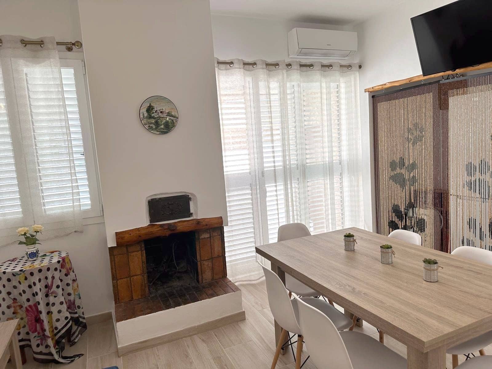 2 soverom Villa til salgs i Cala Tarida - € 760 000 (Ref: 9550556)