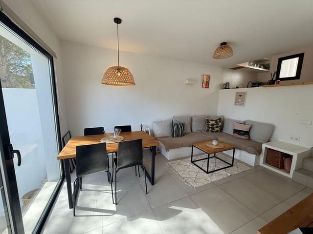 2 chambre Appartement à vendre à Cala Vadella, San Jose / Sant Josep de Sa Talaia avec piscine - 460 000 € (Ref: 9550557)