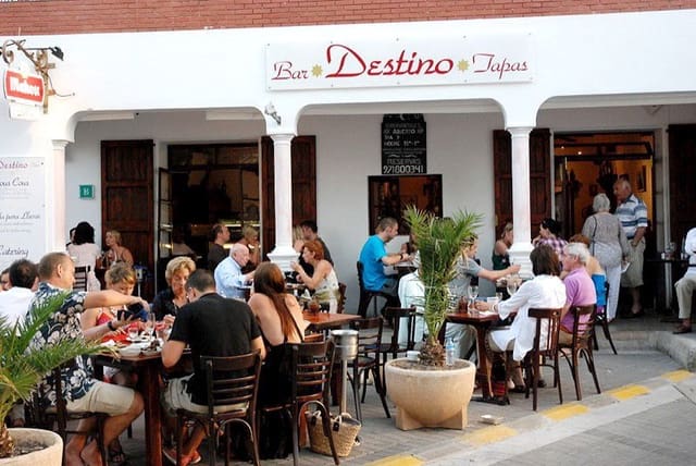 Kommersiell till salu i San Jose / Sant Josep de Sa Talaia - 350 000 € (Ref: 9564257)