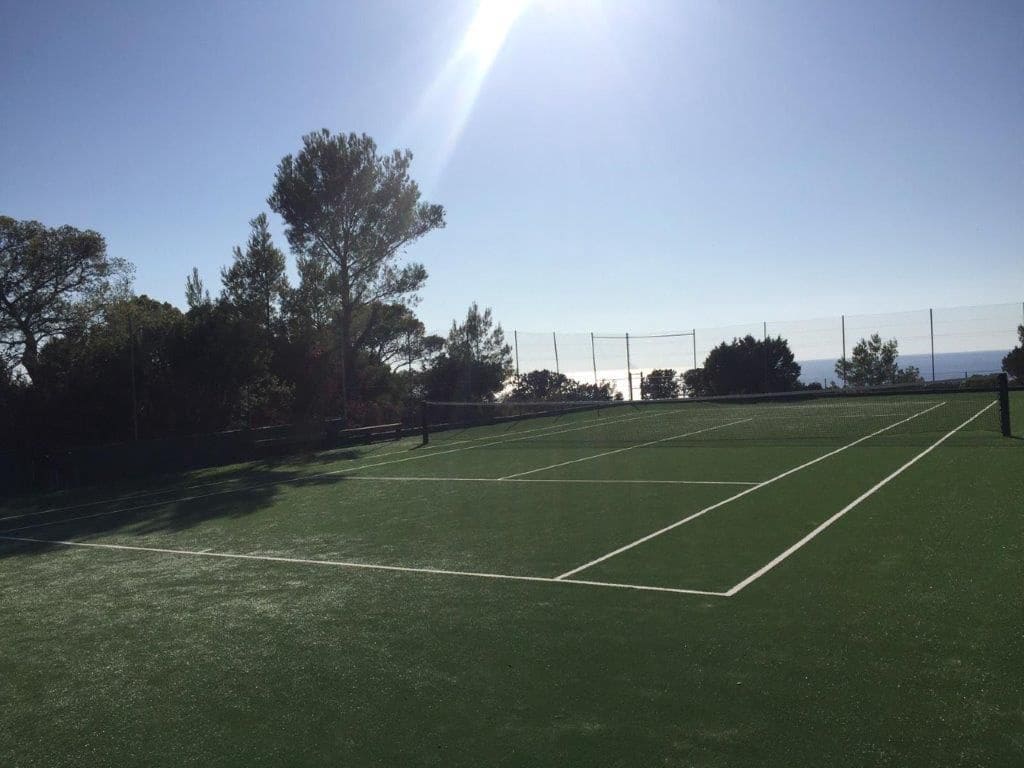 4 sovrum Villa till salu i Cala Moli med pool - 1 350 000 € (Ref: 9629538)