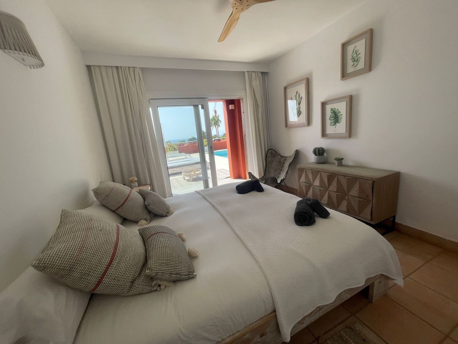 4 sovrum Villa till salu i Cala Moli med pool - 1 350 000 € (Ref: 9629538)