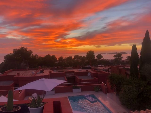 4 sovrum Villa till salu i Cala Molí, San Jose / Sant Josep de Sa Talaia med pool - 1 350 000 € (Ref: 9629538)