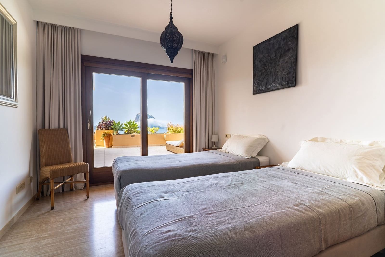 2 bedroom Apartment for sale in San Jose / Sant Josep de Sa Talaia with pool garage - € 1,295,000 (Ref: 9788113)