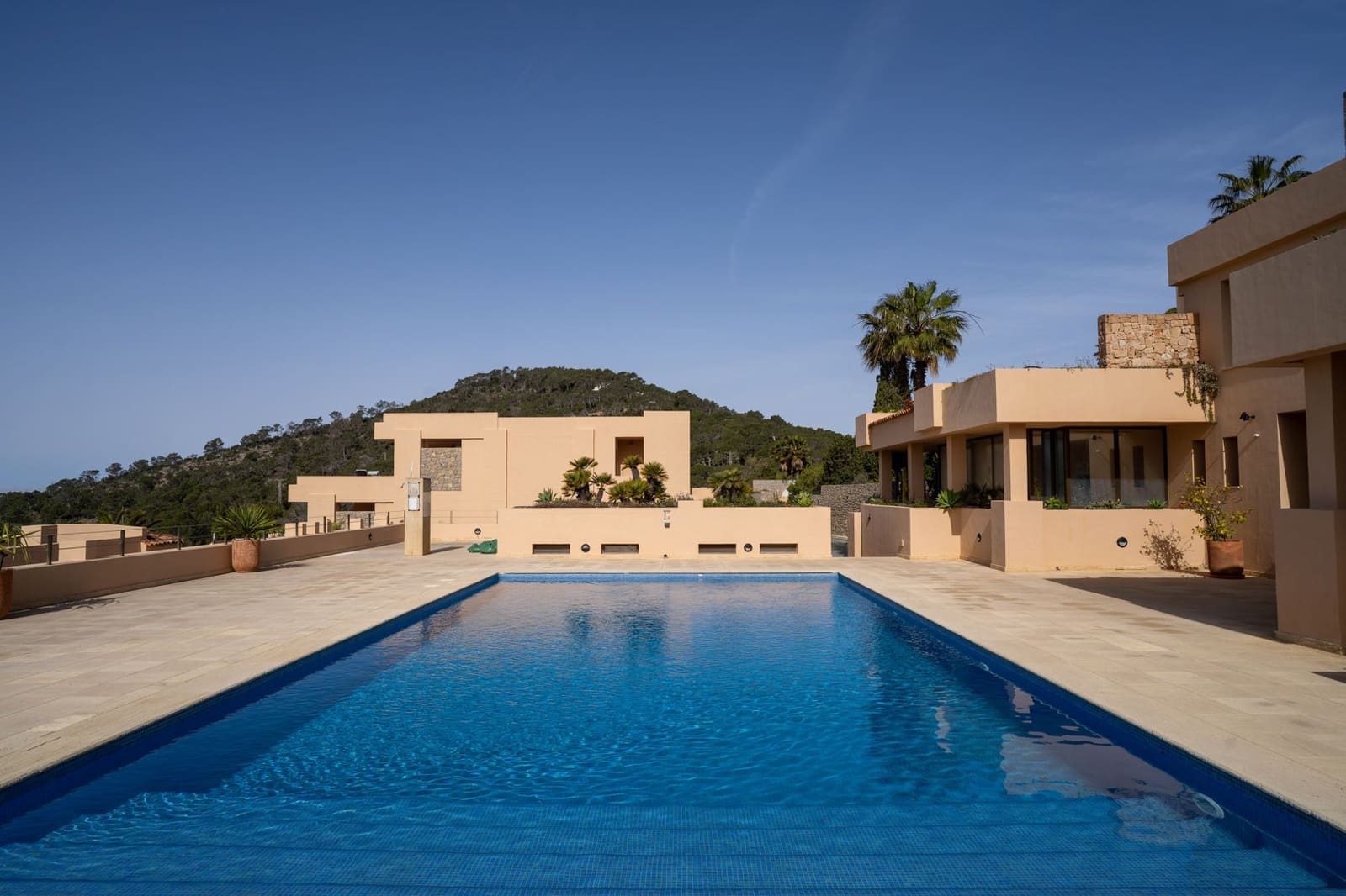 2 bedroom Apartment for sale in San Jose / Sant Josep de Sa Talaia with pool garage - € 1,295,000 (Ref: 9788113)