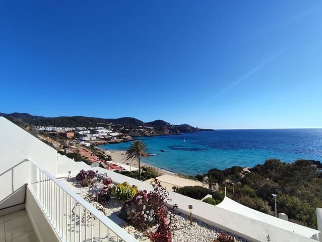 2 bedroom Apartment for sale in Cala Tarida, San Jose / Sant Josep de Sa Talaia - € 580,000 (Ref: 9807557)