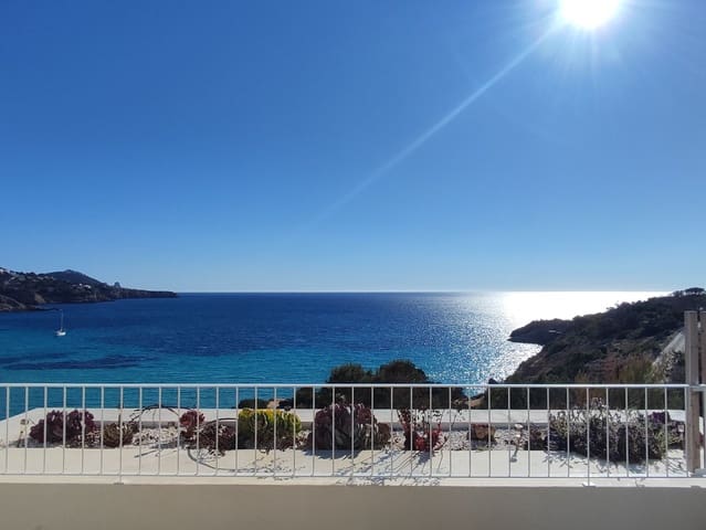 2 bedroom Apartment for sale in Cala Tarida, San Jose / Sant Josep de Sa Talaia - € 580,000 (Ref: 9807557)
