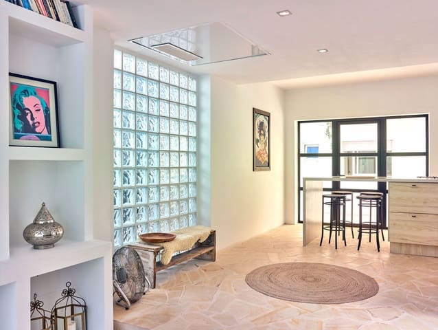 4 soveværelse Villa til salg i Cala Vadella, San Jose / Sant Josep de Sa Talaia med swimmingpool garage - € 1.630.000 (Ref: 9811126)