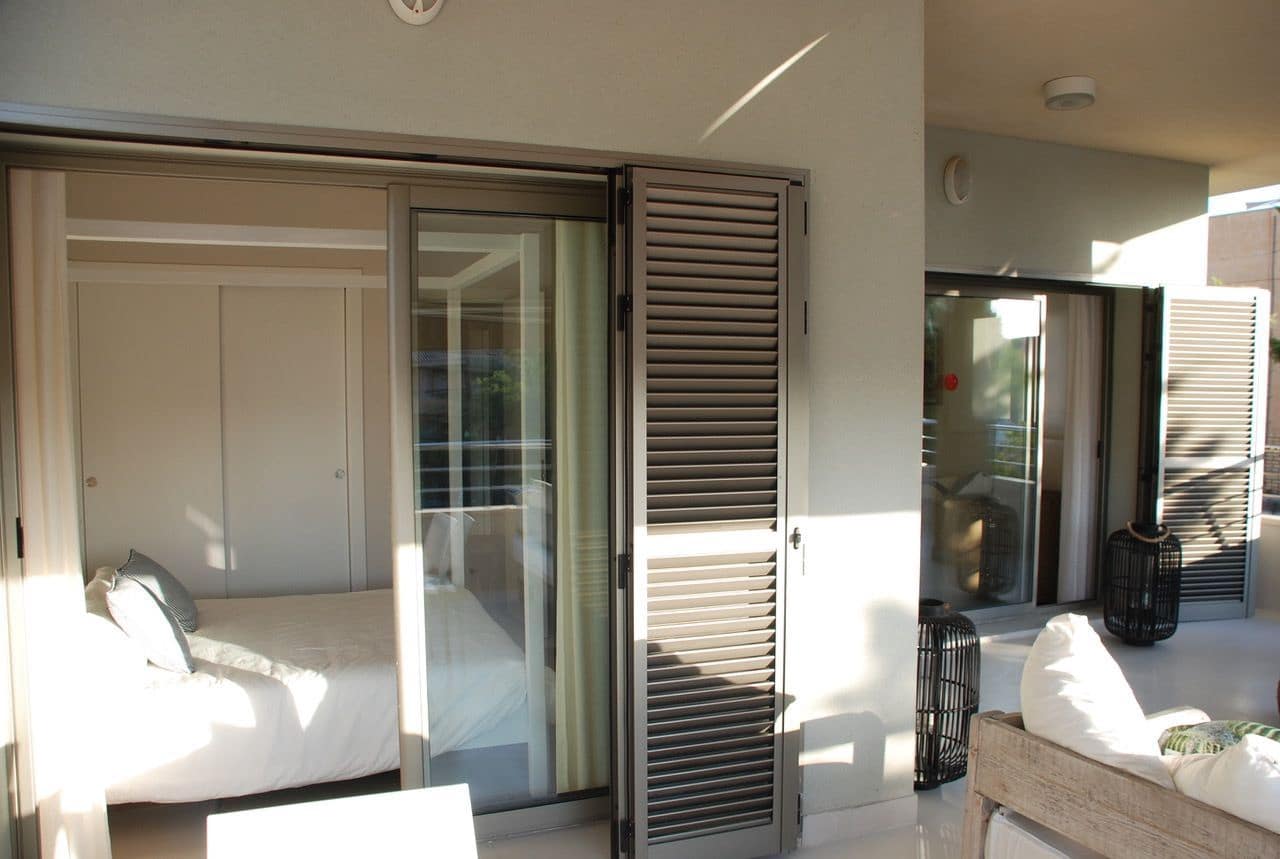 2 slaapkamer Appartement te koop in Cala Tarida met zwembad garage - € 695.000 (Ref: 9811127)