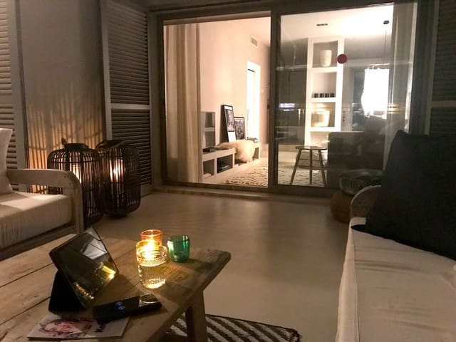 2 slaapkamer Appartement te koop in Cala Tarida, San Jose / Sant Josep de Sa Talaia met zwembad garage - € 695.000 (Ref: 9811127)