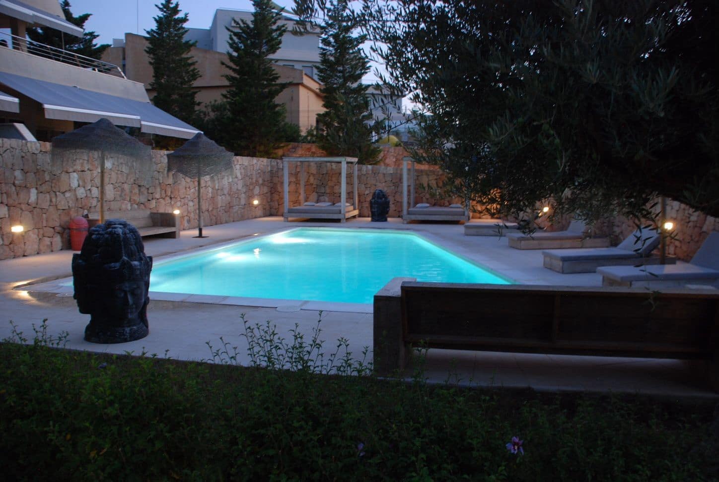 2 slaapkamer Appartement te koop in Cala Tarida met zwembad garage - € 695.000 (Ref: 9811127)