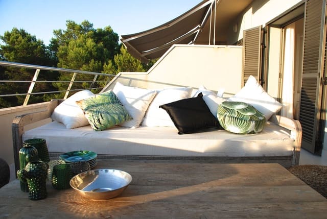 2 slaapkamer Appartement te koop in Cala Tarida, San Jose / Sant Josep de Sa Talaia met zwembad garage - € 695.000 (Ref: 9811127)