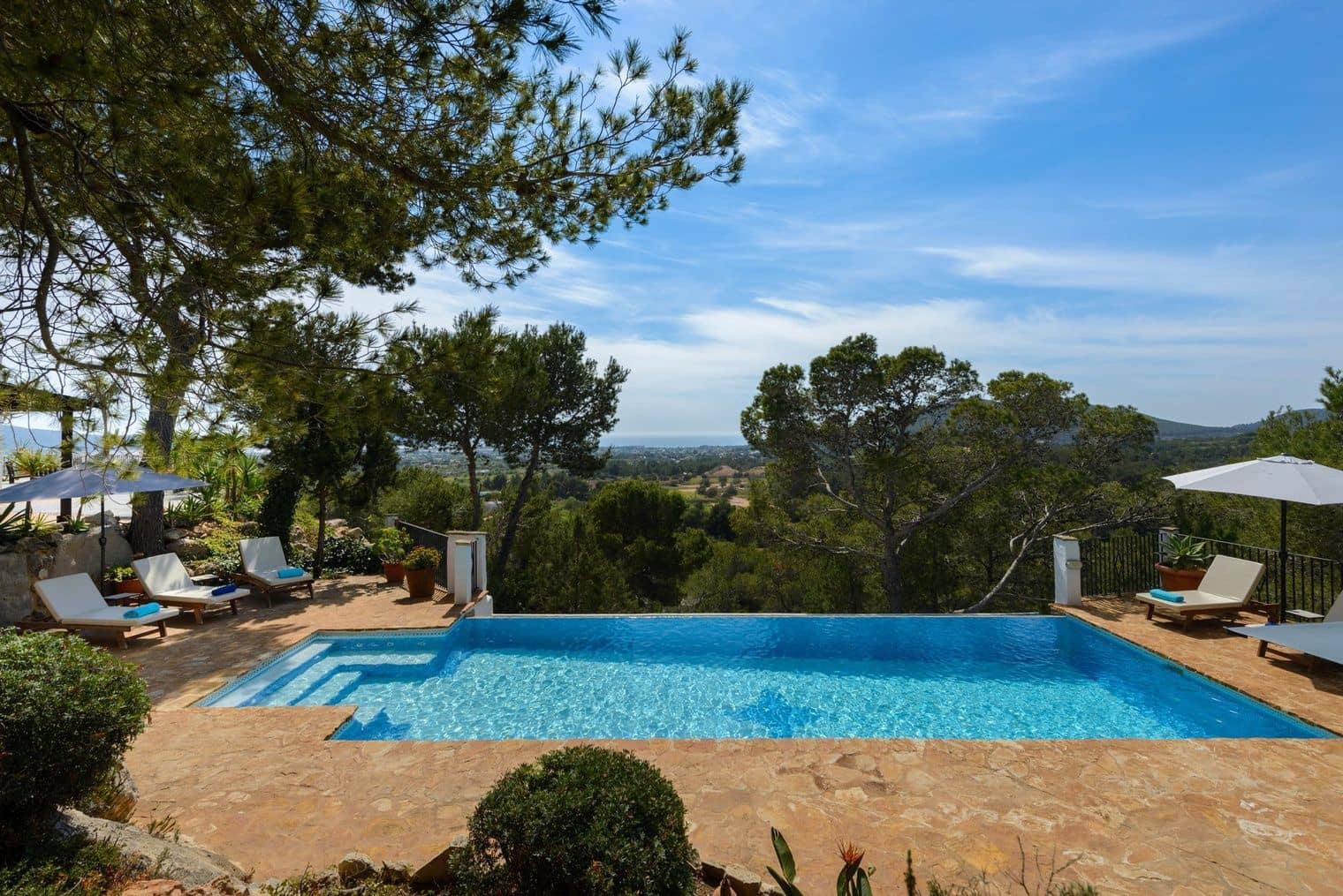 6 soverom Villa til salgs i San Jose / Sant Josep de Sa Talaia med svømmebasseng garasje - € 3 875 000 (Ref: 9819827)