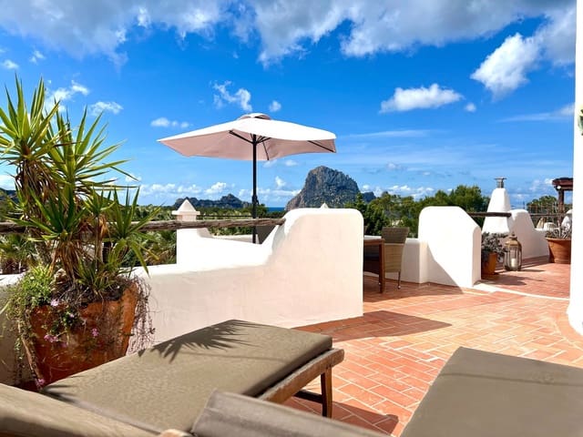 2 sovrum Villa till salu i San Jose / Sant Josep de Sa Talaia med garage - 750 000 € (Ref: 9875620)