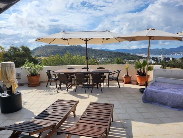 4 makuuhuone Huvila myytävänä paikassa Cala Gracio, Sant Antoni de Portmany mukana 
autotalli - 1 590 000 € (Ref: 9966067)