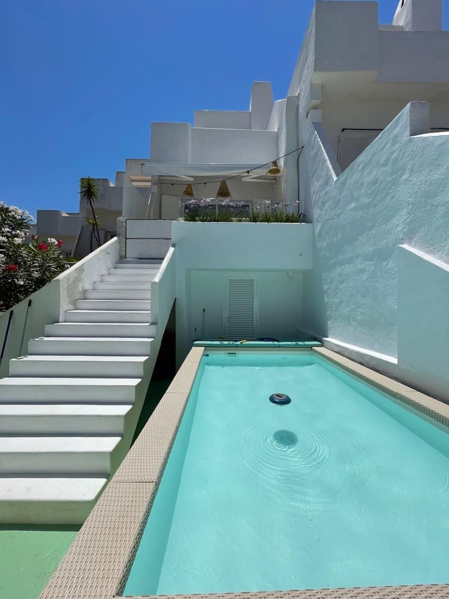 1 soveværelse Lejlighed til salg i Sant Joan de Labritja med swimmingpool garage - € 495.000 (Ref: 9984297)