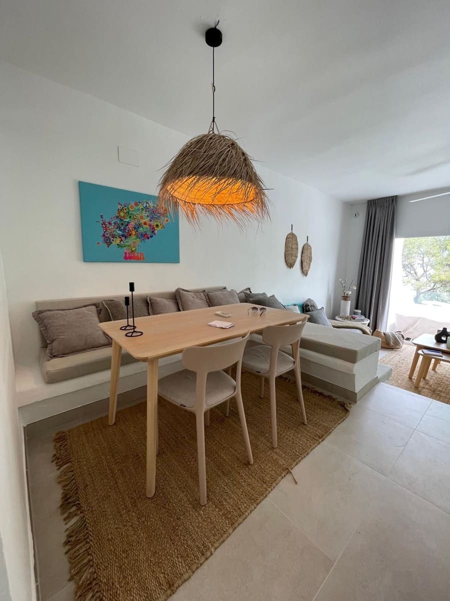 1 soveværelse Lejlighed til salg i Sant Joan de Labritja med swimmingpool garage - € 495.000 (Ref: 9984297)